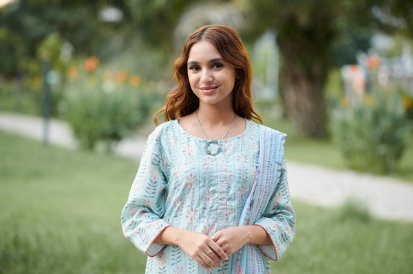 Comment découvrir les traditions musicales des tribus Himba en Namibie : festivals et ateliers ?